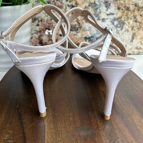 Stuart Weitzman Mariposa white Satin Sandal size 8 women Bride shoes - Picture 8 of 14